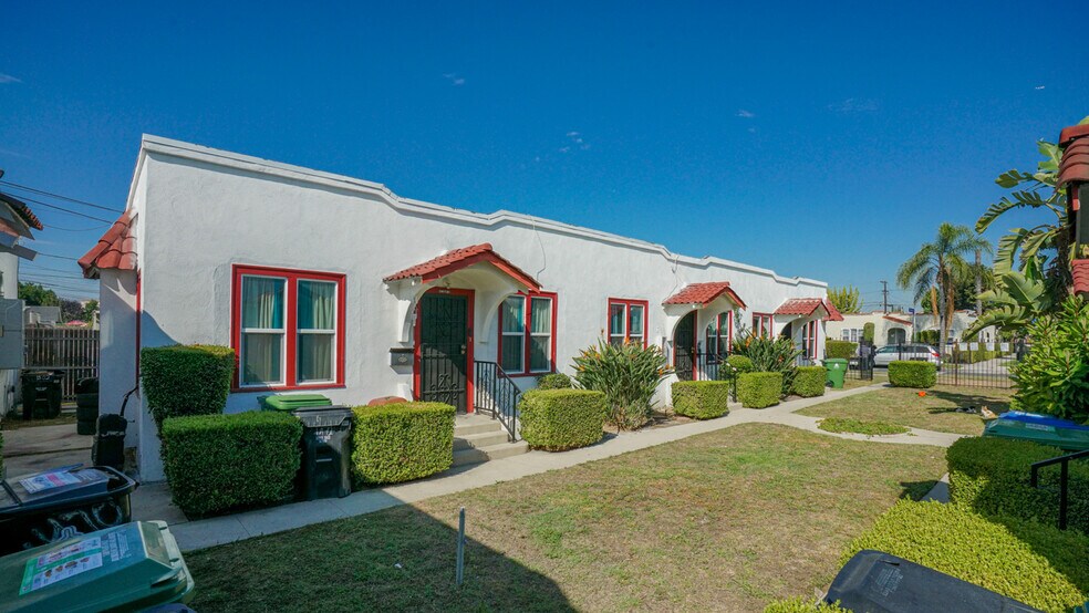 More Photos Of 1462 W 53rd St, Los Angeles Apartments For Sale