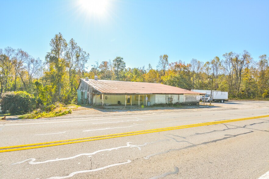 More Photos Of 981 Atlanta hwy, Buford Freestanding For Sale