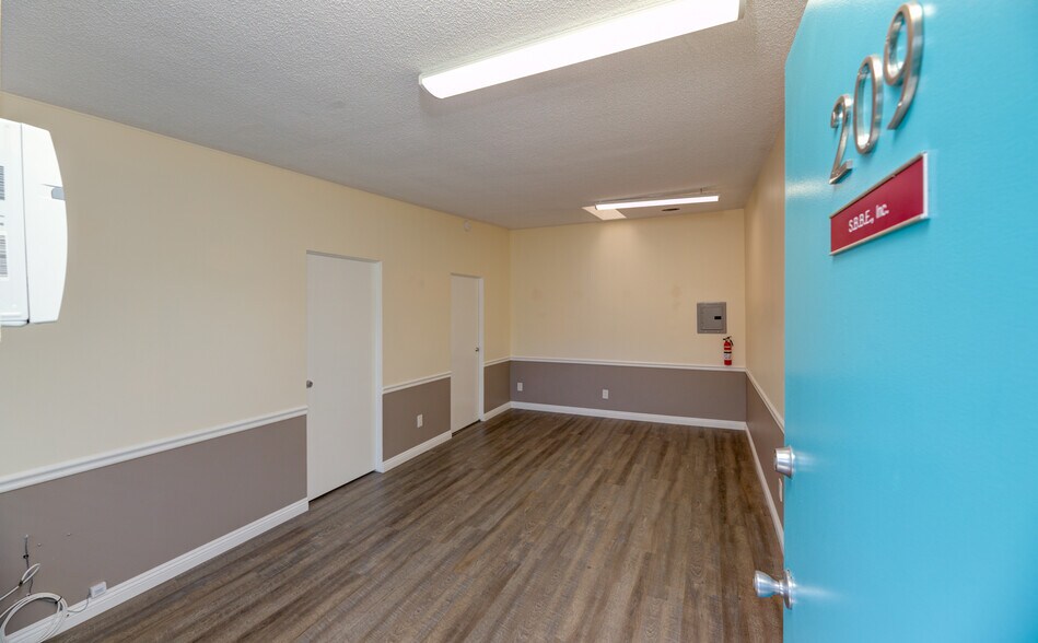 More Photos Of 24248 Crenshaw Blvd, Torrance Office For Lease