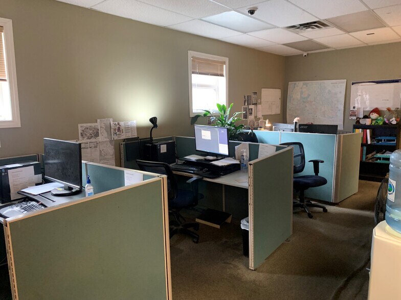 More Photos Of 817 Fisgard St, Victoria Flex For Sale