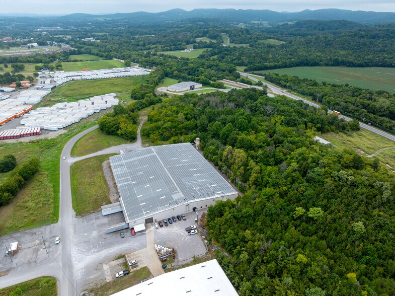 More Photos Of 112 Tennessee Blvd, Watertown Manufacturing For Sale