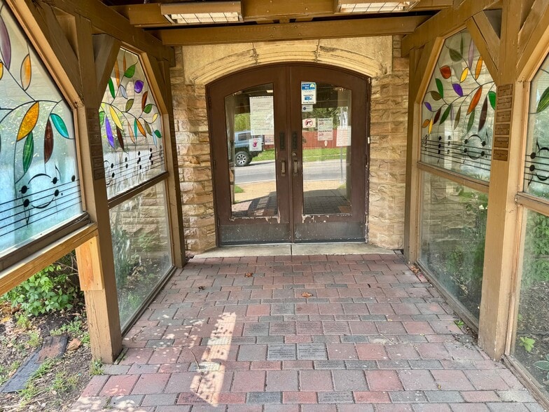 More Photos Of 251 N Center St, Joliet Assisted Living For Sale