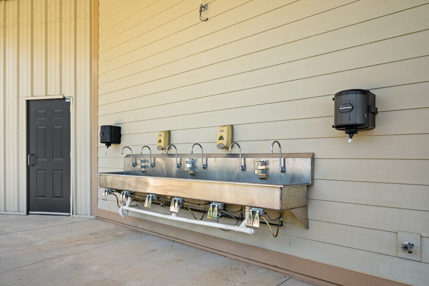 More Photos Of 4100 Adventure Base Rd, Radford Specialty For Sale