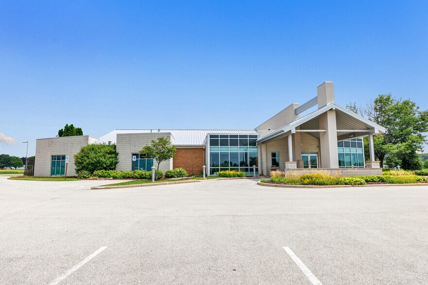 More Photos Of 2141 Lime Kiln Rd, Green Bay Medical For Sale