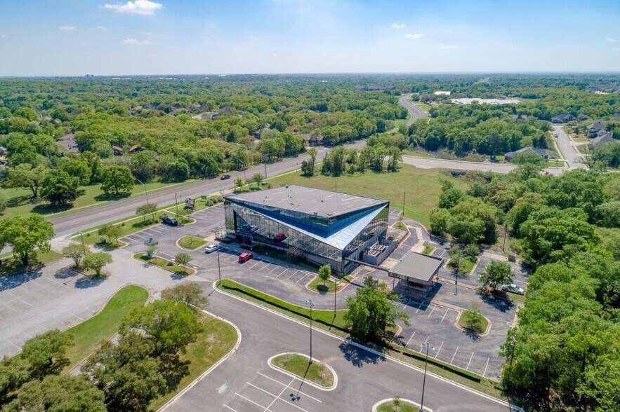 More Photos Of 1920 W Villa Maria Rd, Bryan Medical For Lease