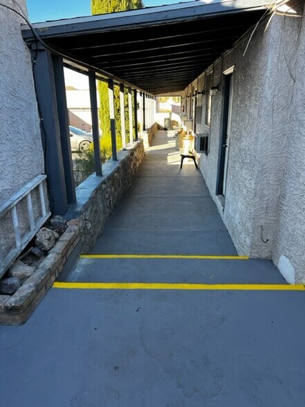 More Photos Of 115 W Gaviland St, Searchlight Hotel For Sale