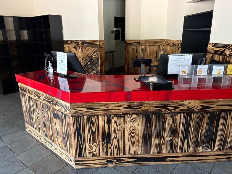 More Photos Of 2080 S Alex Rd, West Carrollton General Retail For Sale