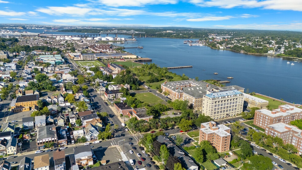 More Photos Of 81 Smith St, Perth Amboy Storefront Retail Residential For Sale