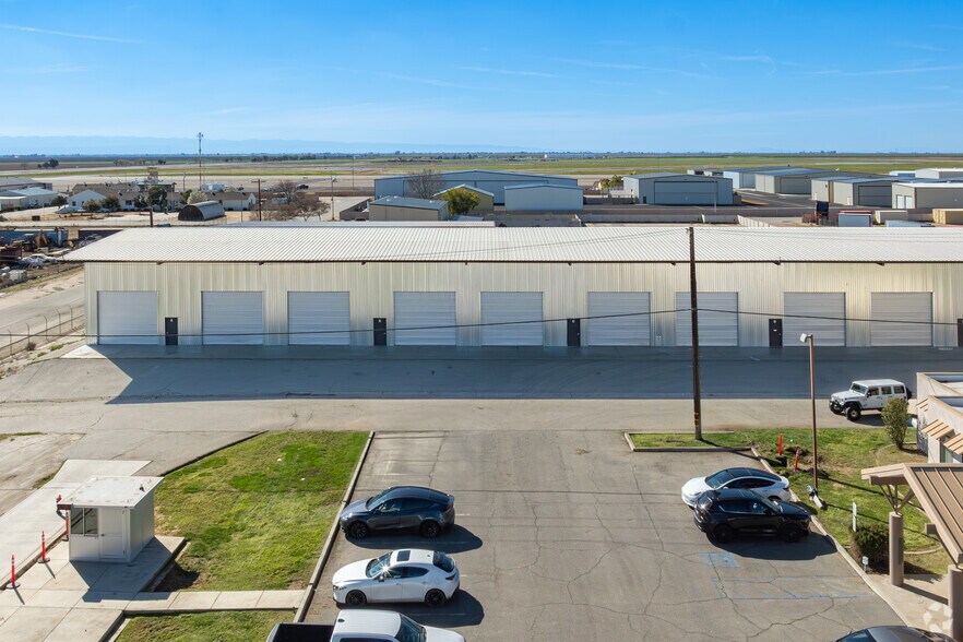 More Photos Of 561 N American St, Shafter Industrial For Lease