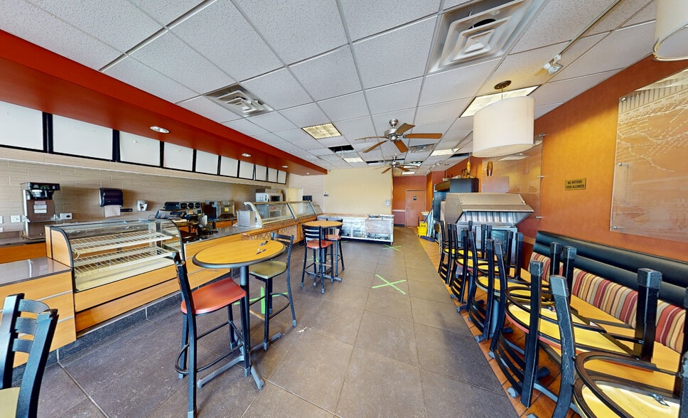 More Photos Of 1613-1623 Oriental Blvd, Brooklyn Storefront For Lease