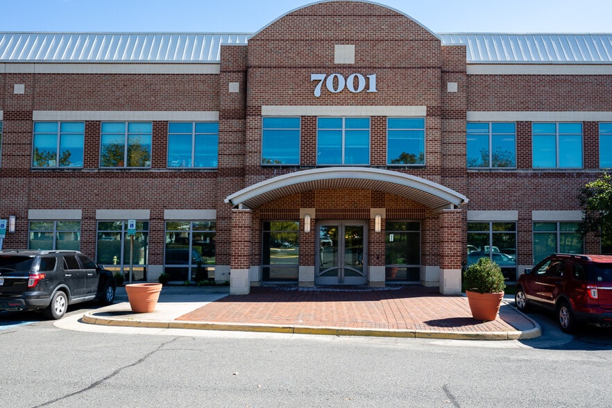 More Photos Of 7001 Heritage Village Plz, Gainesville Office For Lease