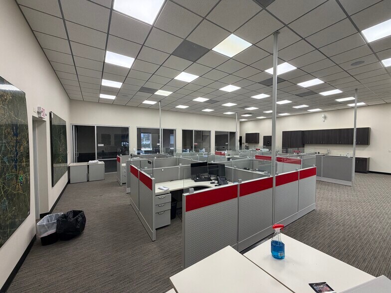 More Photos Of 4022 Louetta Rd, Spring Auto Dealership For Lease