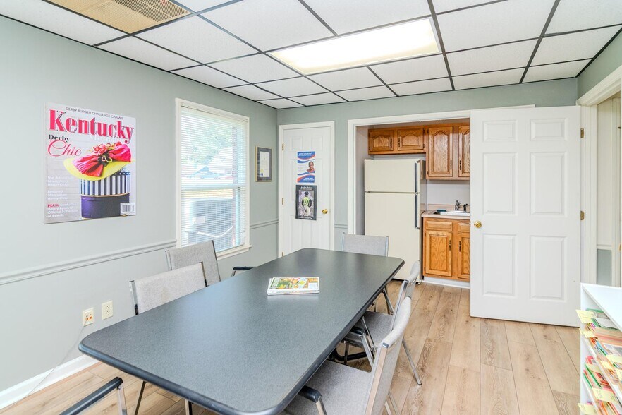 More Photos Of 100-102 Consumer Ln, Frankfort Office For Sale