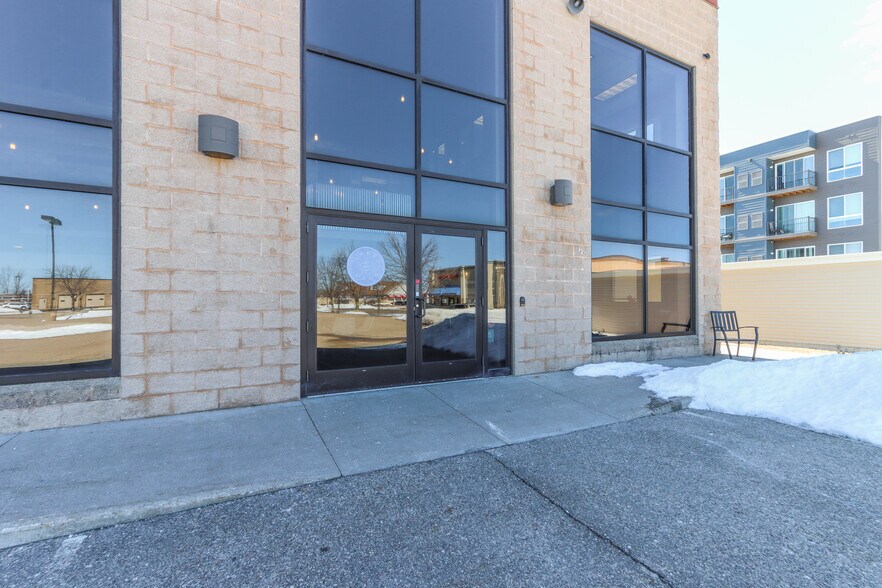 More Photos Of 1740 Park Ave, Plover Storefront Retail Office For Sale