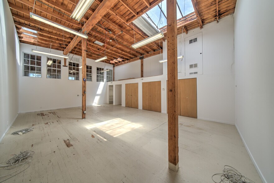 More Photos Of 1250 Addison St, Berkeley Light Distribution For Lease