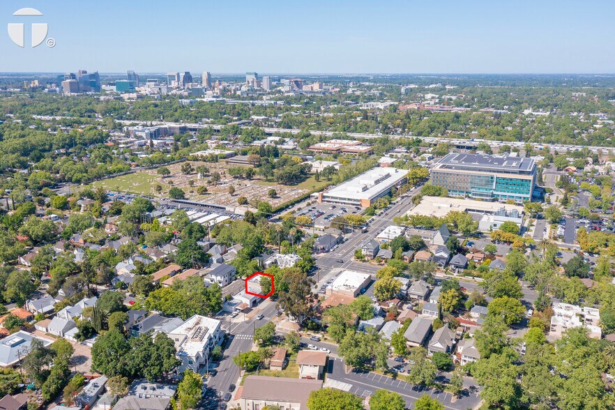 More Photos Of 2724 24th St, Sacramento Office Residential For Lease