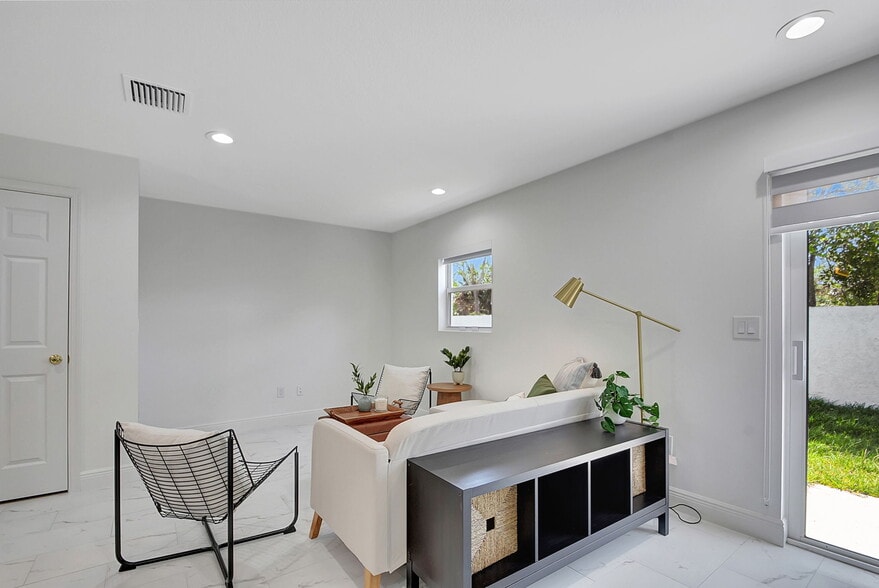 More Photos Of 3871 Patio Ct, Lake Worth Apartments For Sale