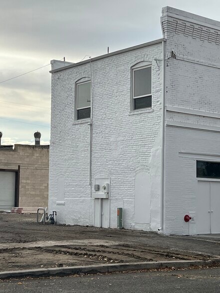 More Photos Of 200 3rd Ave E, Twin Falls Office For Sale