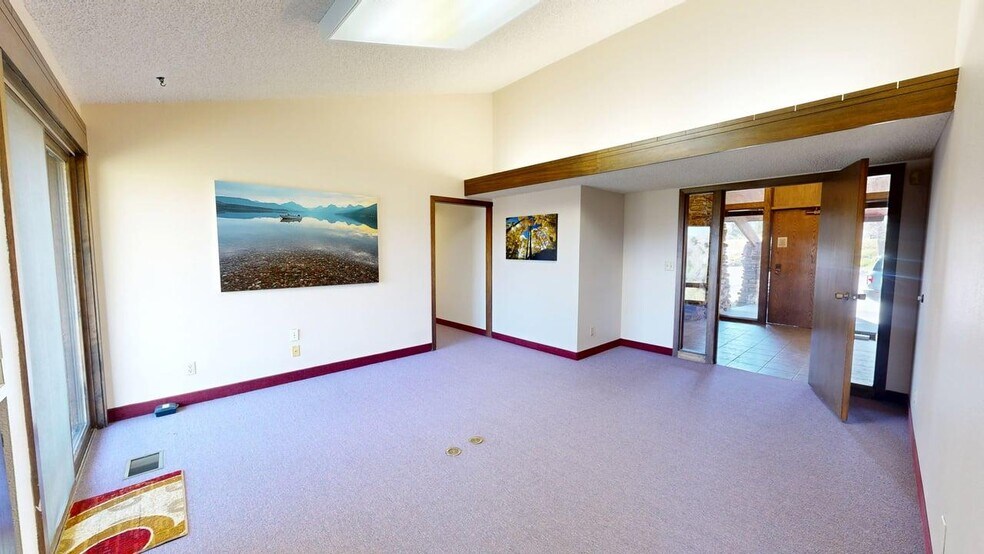 More Photos Of 11 E Airport Rd, Billings Office For Lease