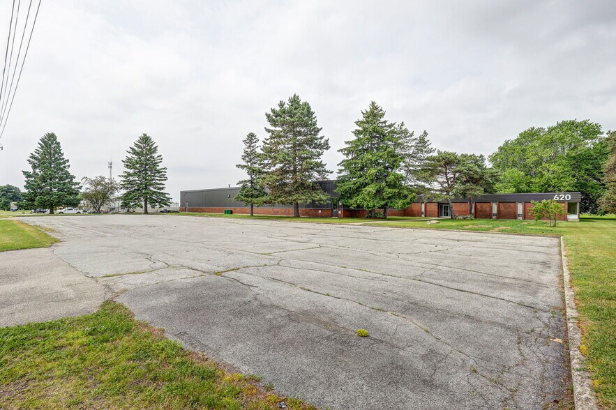 More Photos Of 620 Ireland Rd, Norfolk Manufacturing For Lease