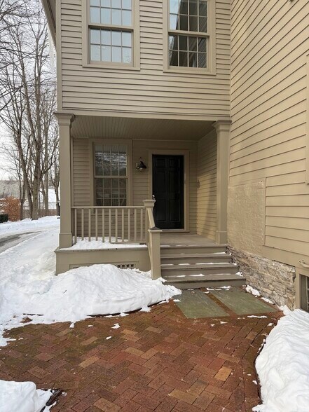 More Photos Of 16 Hudson St, Kinderhook Storefront Retail Residential For Lease