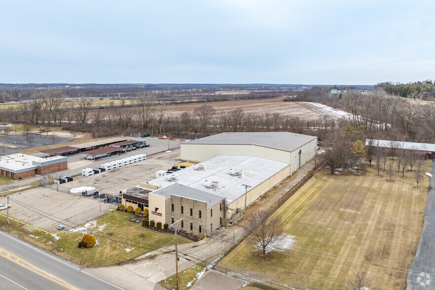 More Photos Of 200 Eagle City Rd, Springfield Warehouse For Lease