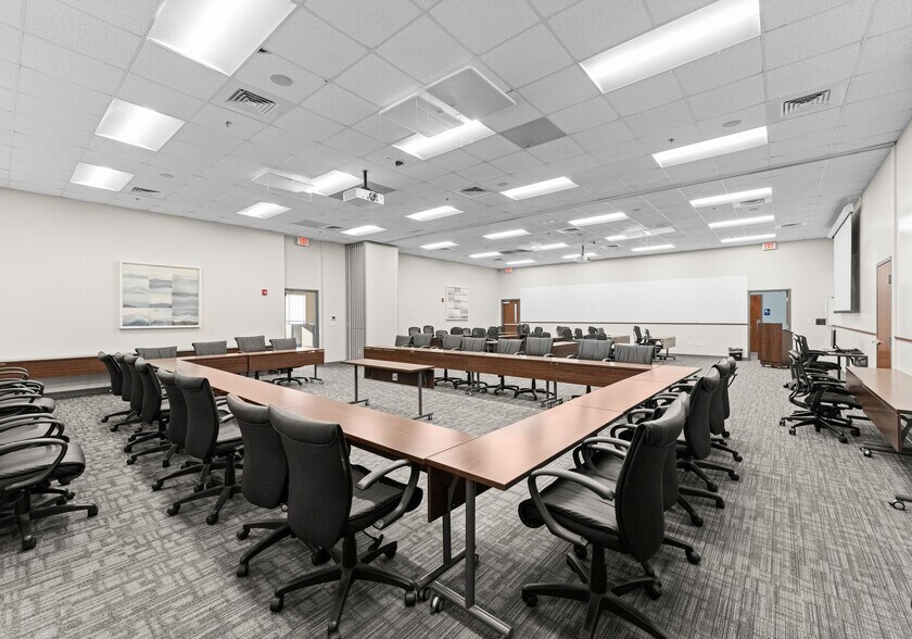 More Photos Of 116 Exmore Rd, Mooresville Office For Lease