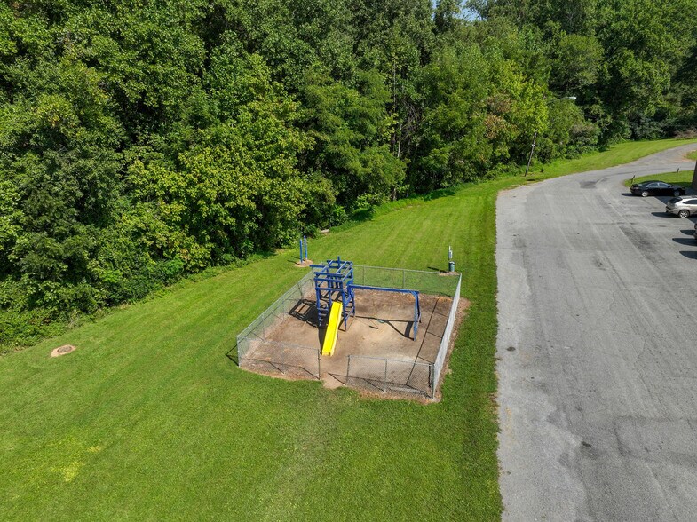 More Photos Of 100 S Kirkland Ave, Elkin Apartments For Sale