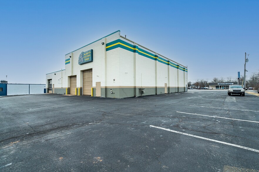 More Photos Of 763 Bethlehem Pike, Montgomeryville Freestanding For Sale