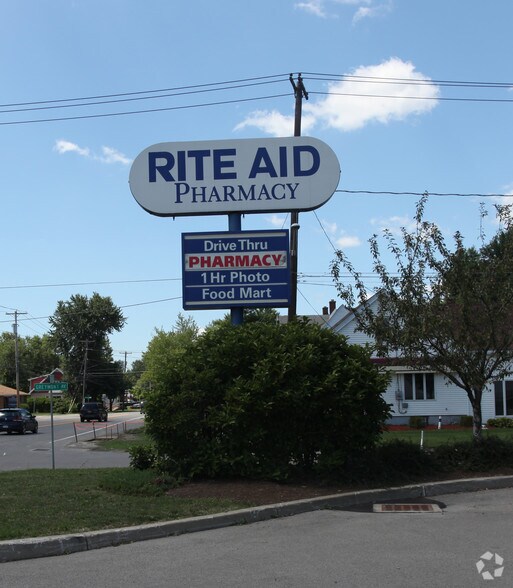 More Photos Of 1454 Union Rd, Buffalo Drugstore For Lease