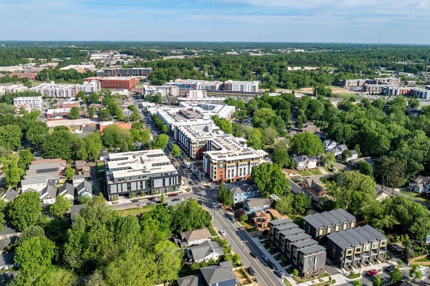 More Photos Of 715 E 36th St, Charlotte Apartments For Lease