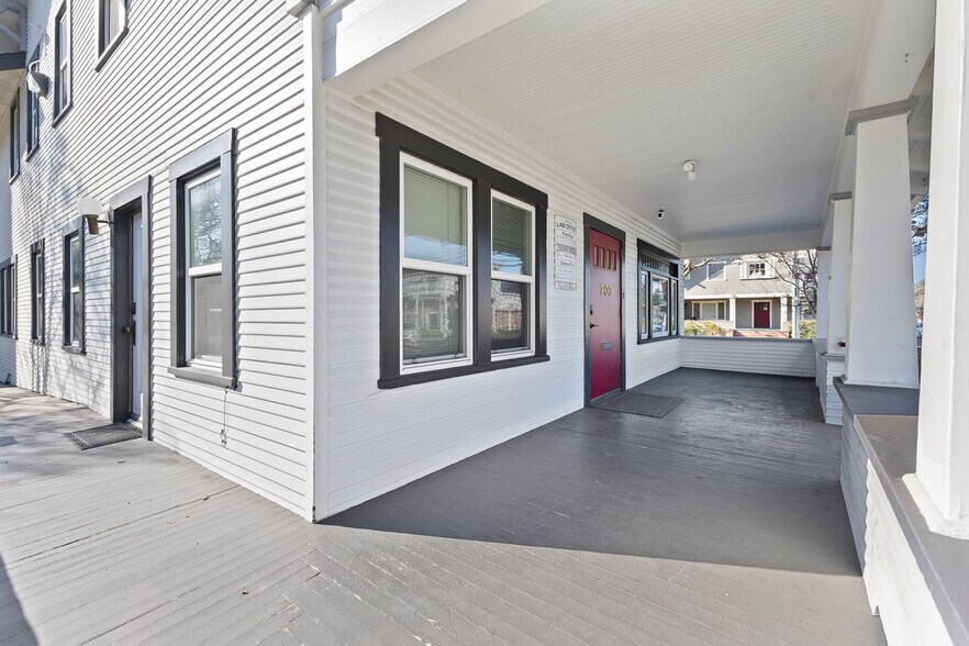 More Photos Of 700 College Ave, Santa Rosa Office For Sale