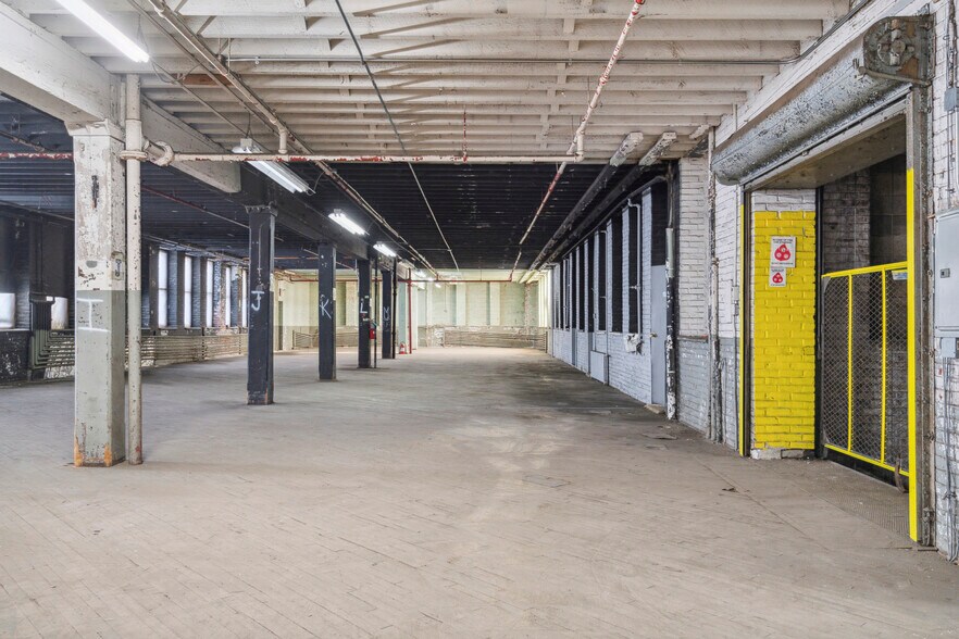 More Photos Of 2916 Weikel St, Philadelphia Warehouse For Sale