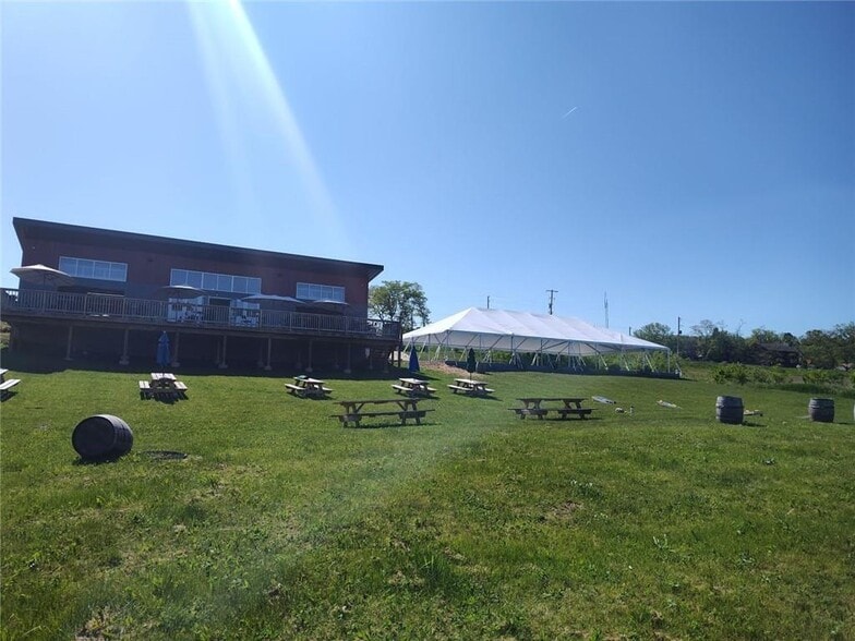 More Photos Of 655 NY-14 Rt, Penn Yan Restaurant For Sale