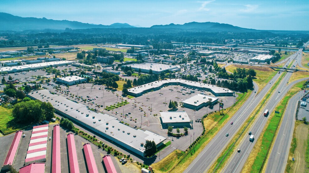 More Photos Of 448 Fashion Way, Burlington Unknown For Lease