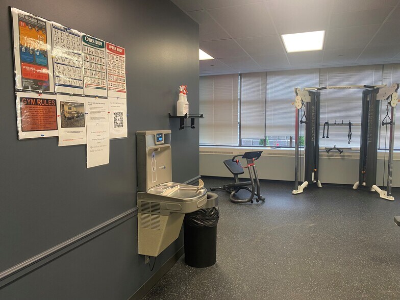 More Photos Of 150 Corporate Center Dr, Camp Hill Unknown For Lease