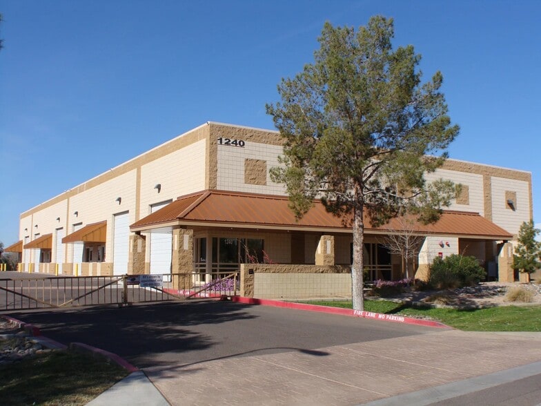 Primary Photo Of 1240 N Hobson St, Gilbert Warehouse For Lease