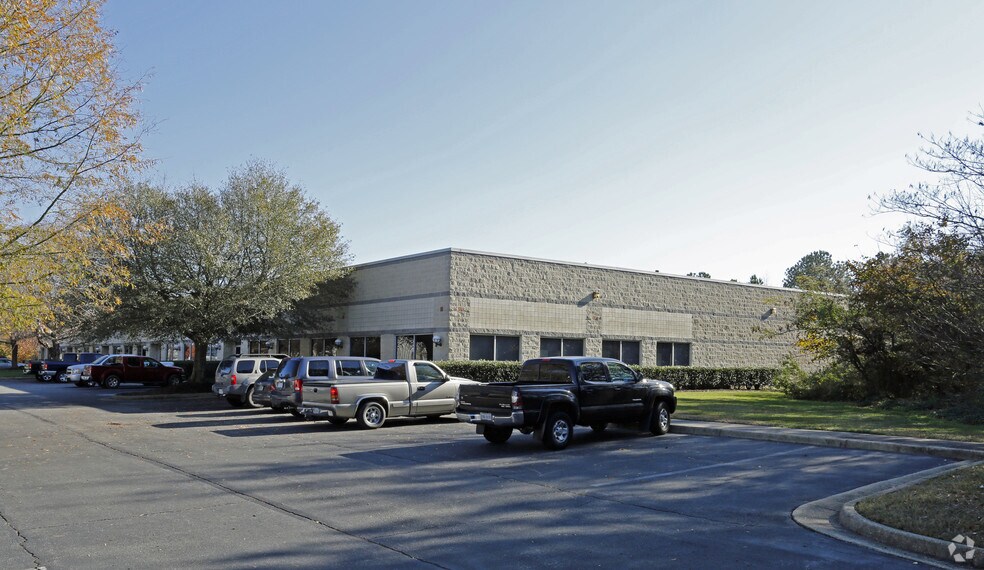 More Photos Of 800 Principal Ct, Chesapeake Flex For Lease