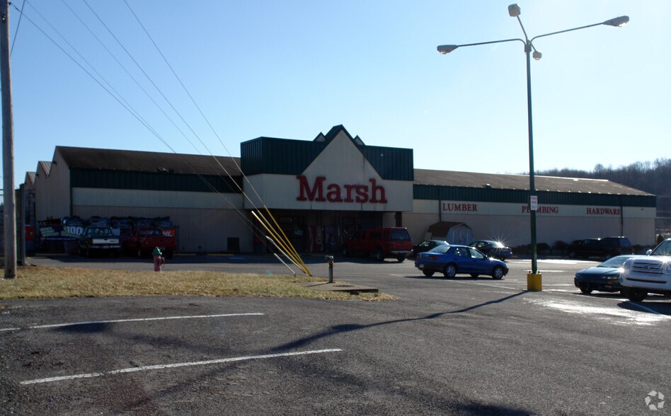 More Photos Of 101-112 Rosebud Ave, Clarksburg Unknown For Lease