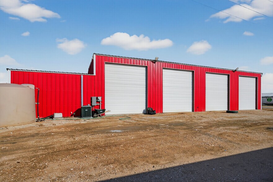 More Photos Of 1850 N FM 866, Odessa Warehouse For Sale