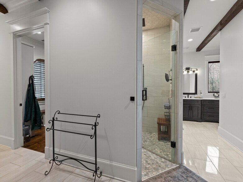 More Photos Of 3263 Tanners Mill Rd, Gainesville Specialty For Sale