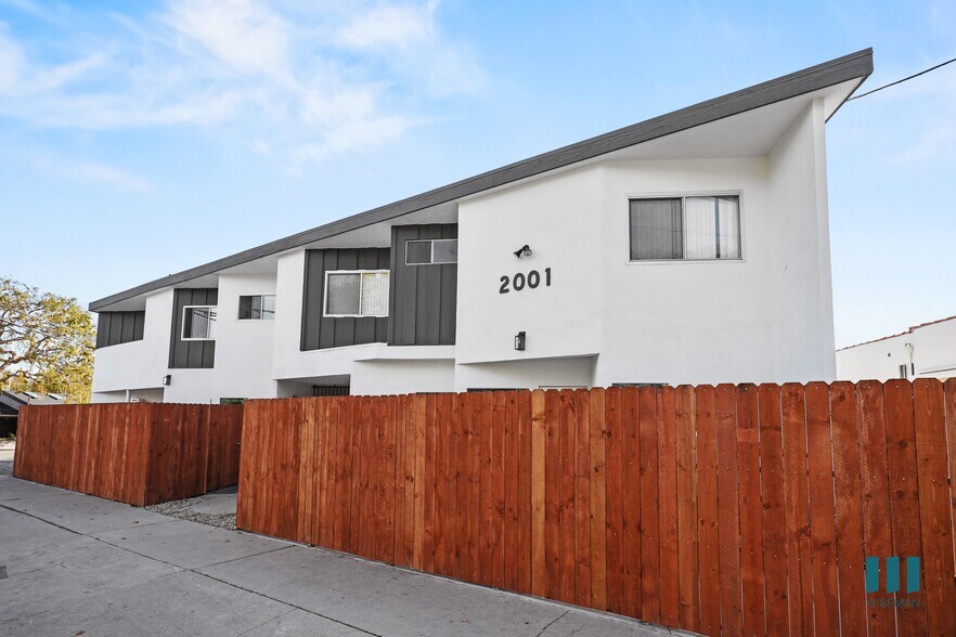 More Photos Of 2001 Penmar Ave, Venice Apartments For Sale