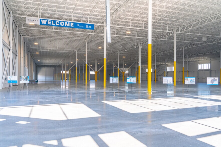 More Photos Of 936 Harrison Ave, Kearny Distribution For Lease