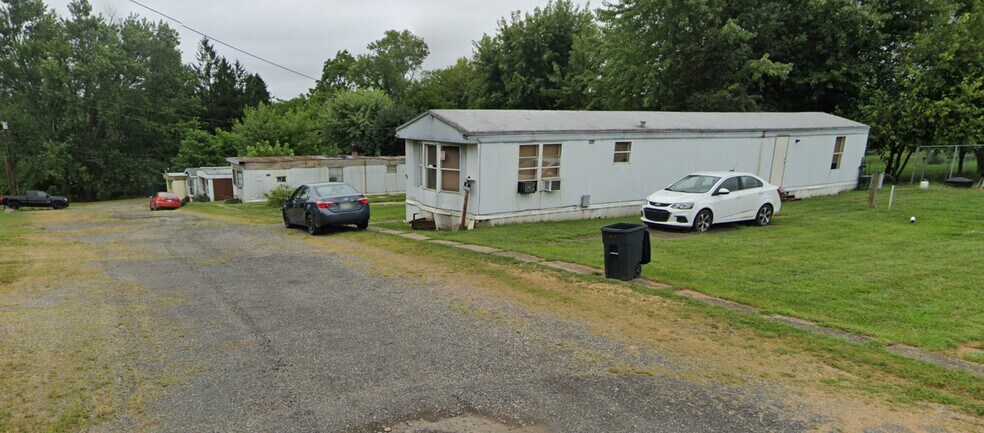 More Photos Of 134 Eugenes Loop, Follansbee Manufactured Housing Mobile Home Park For Sale