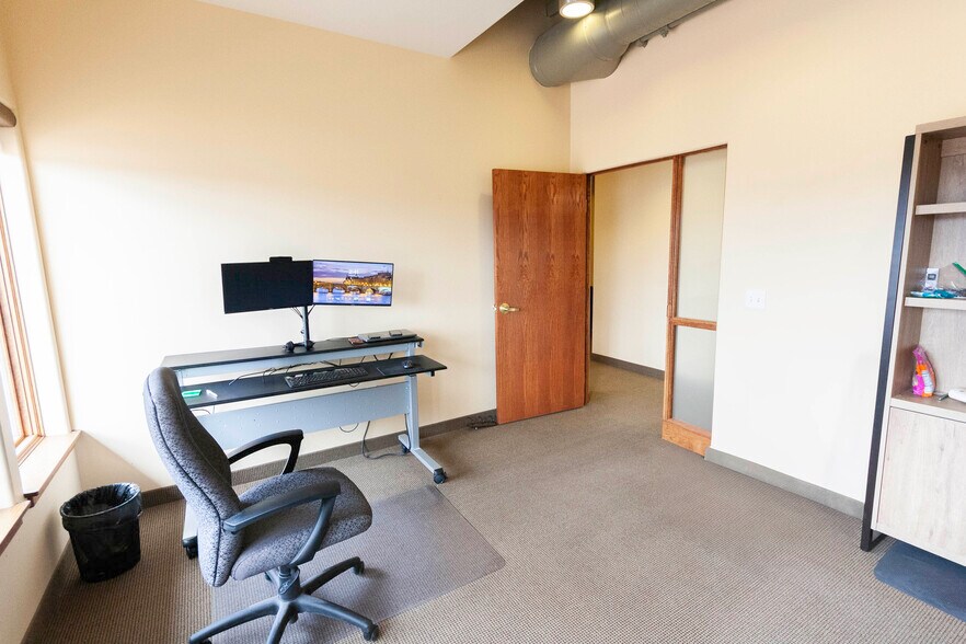 More Photos Of 2121 Midpoint Dr, Fort Collins Office For Lease