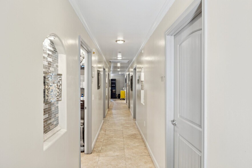 More Photos Of 3827 E Oak St, Phoenix Assisted Living For Sale