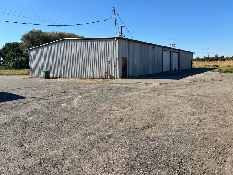 More Photos Of 12010 River Rd, Courtland Service For Lease