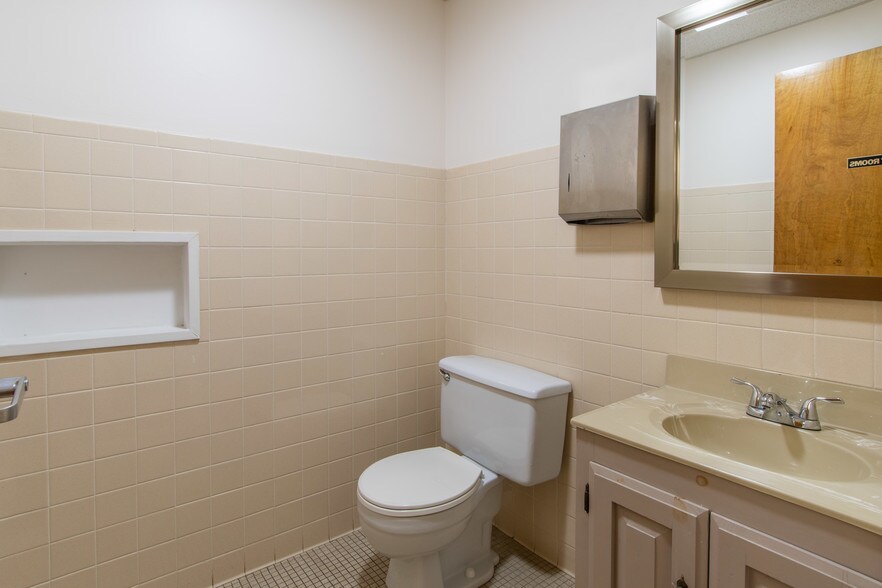 More Photos Of 155 Main Dunstable Rd, Nashua Medical For Lease