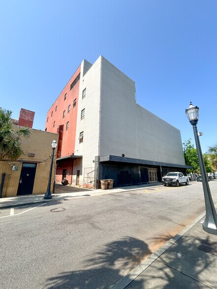 More Photos Of 165 Dauphin St, Mobile General Retail For Sale