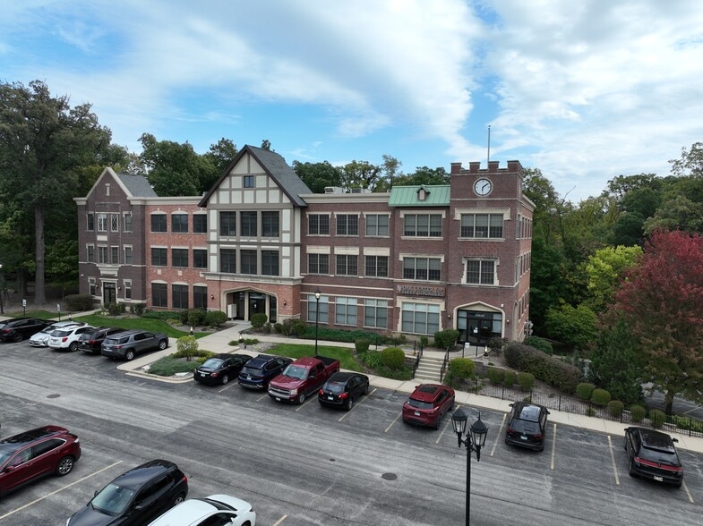 More Photos Of 20635 Abbey Woods Ct N, Frankfort Loft Creative Space For Sale